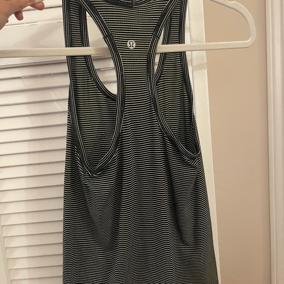 LULULEMON tank top - Picture 4 of 5
